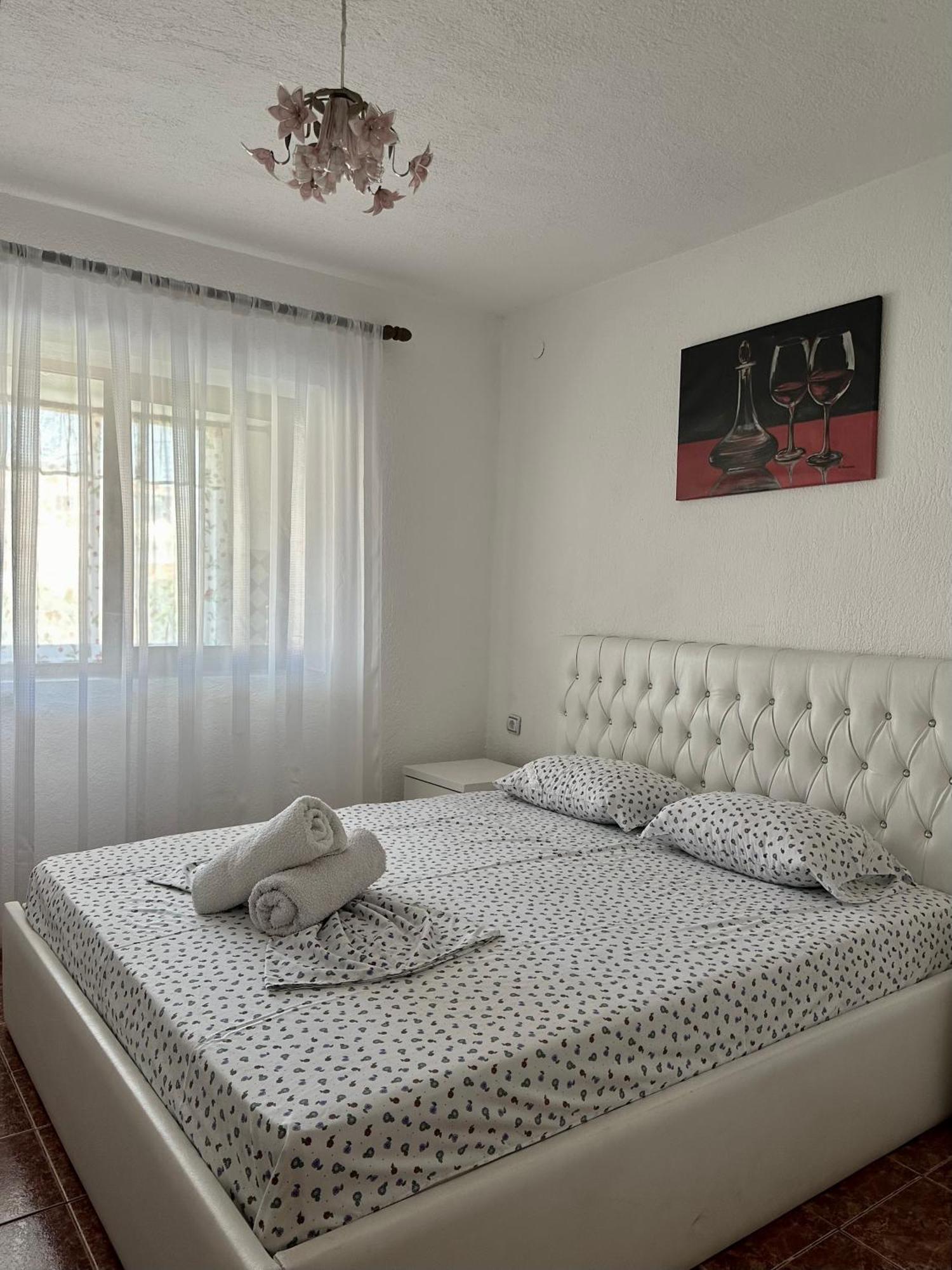 Jea House Appartement Pogradec Buitenkant foto
